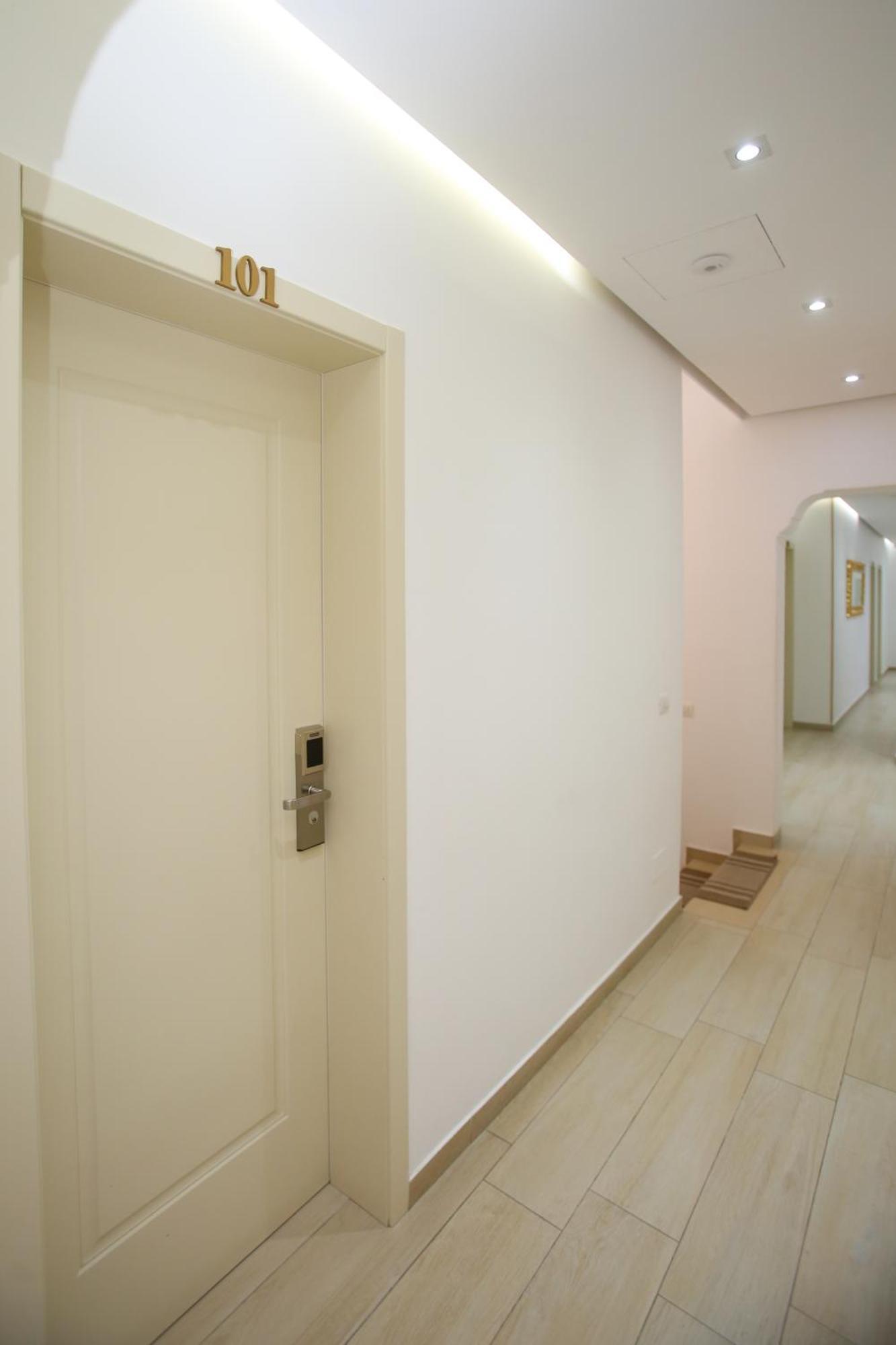 Rio Boutique Vlorë